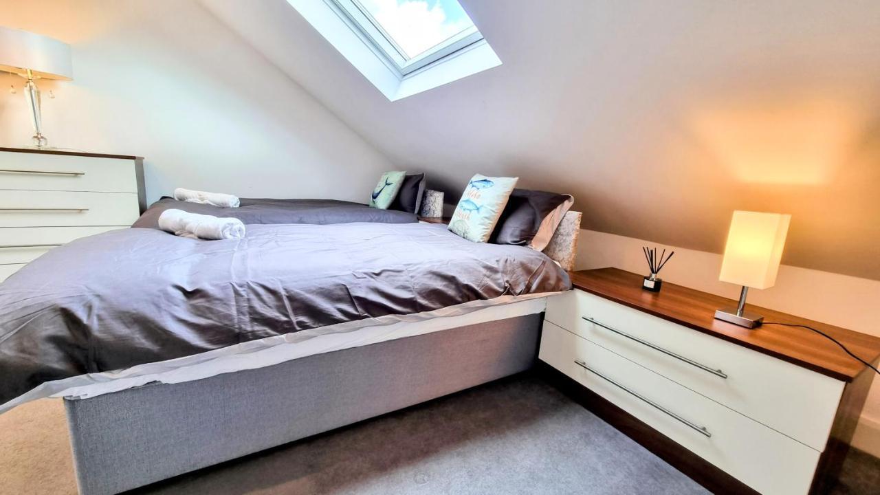הוילה Surbiton Luxury Garden House 19 מראה חיצוני תמונה