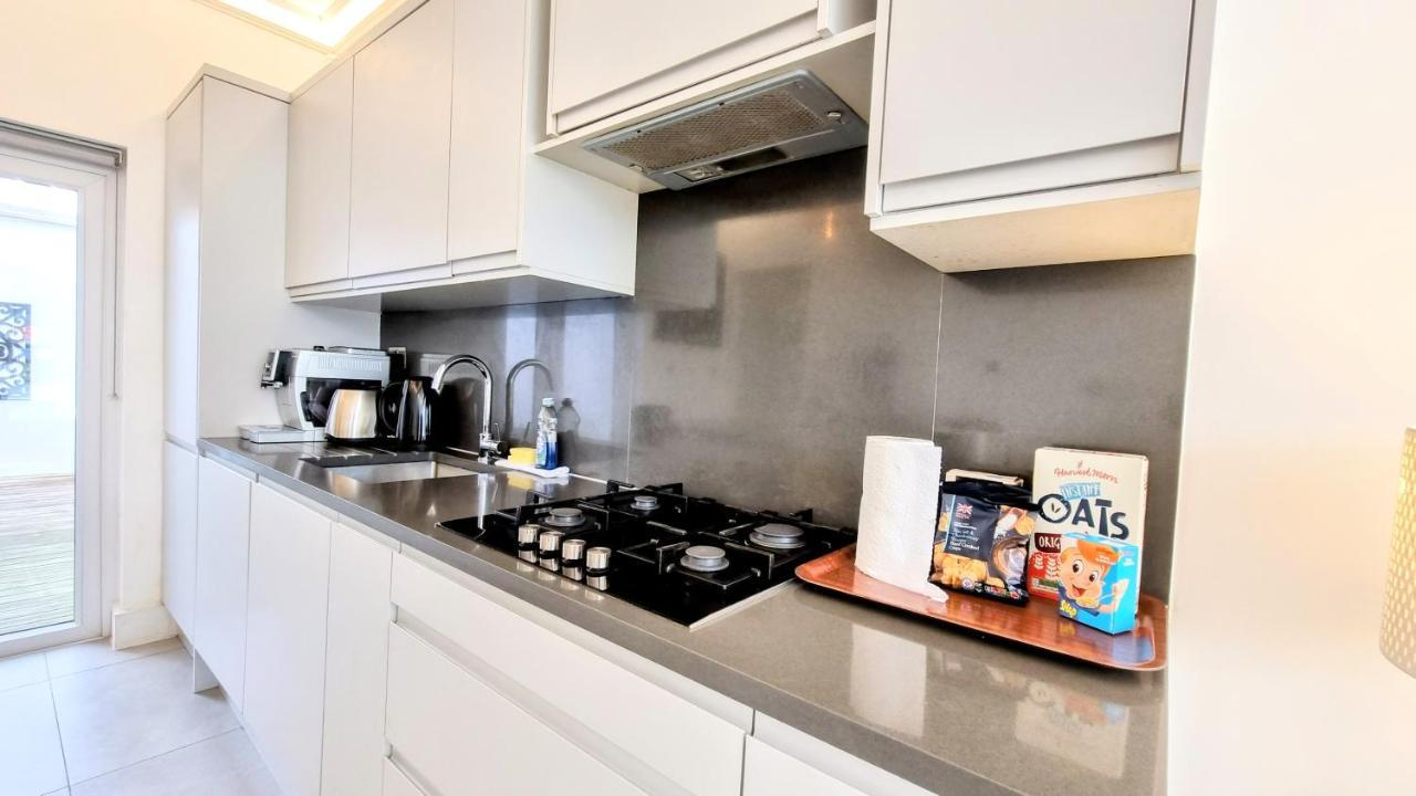 הוילה Surbiton Luxury Garden House 19 מראה חיצוני תמונה