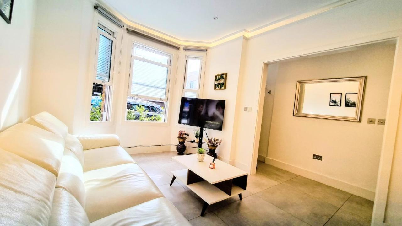 הוילה Surbiton Luxury Garden House 19 מראה חיצוני תמונה